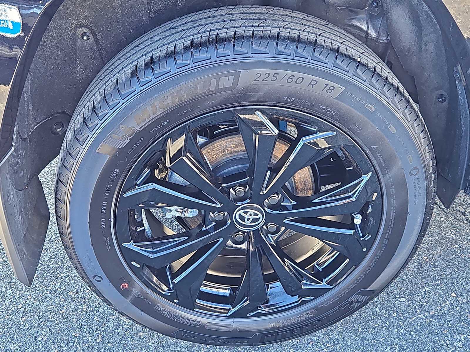 Used 2025 Toyota RAV4 XSE w/ Advanced Technology Package image 9