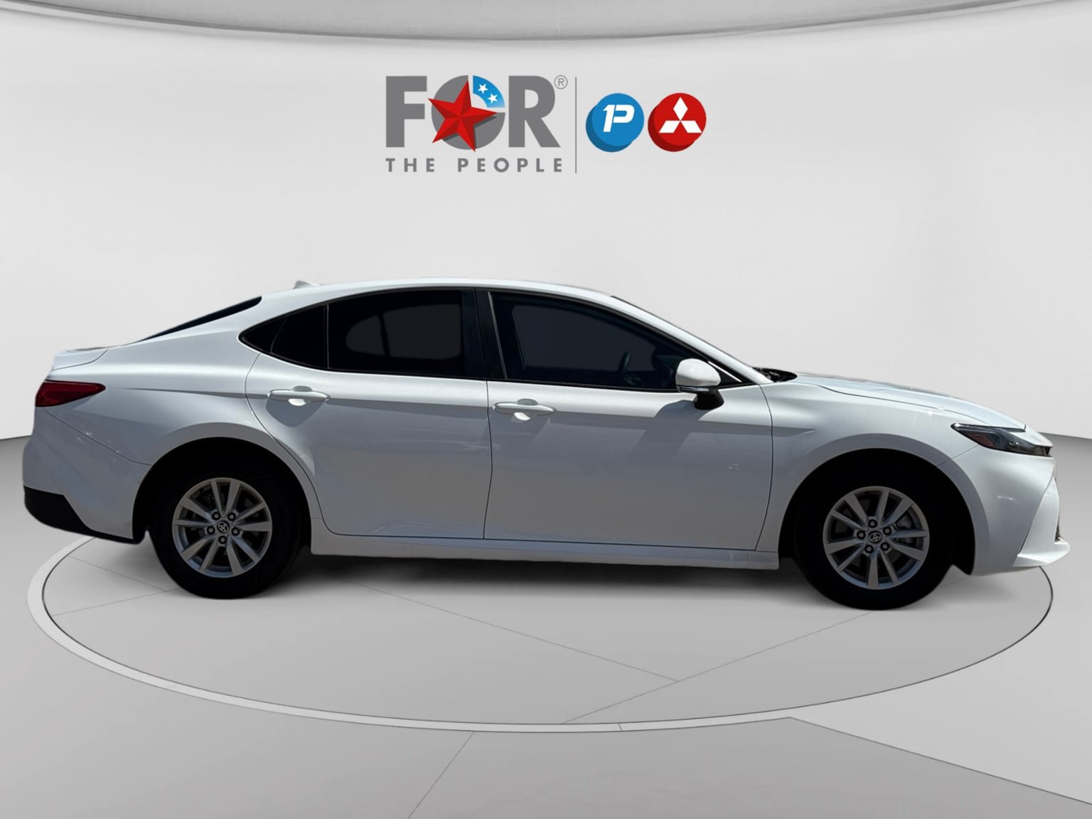 Used 2025 Toyota Camry LE FWD image 6