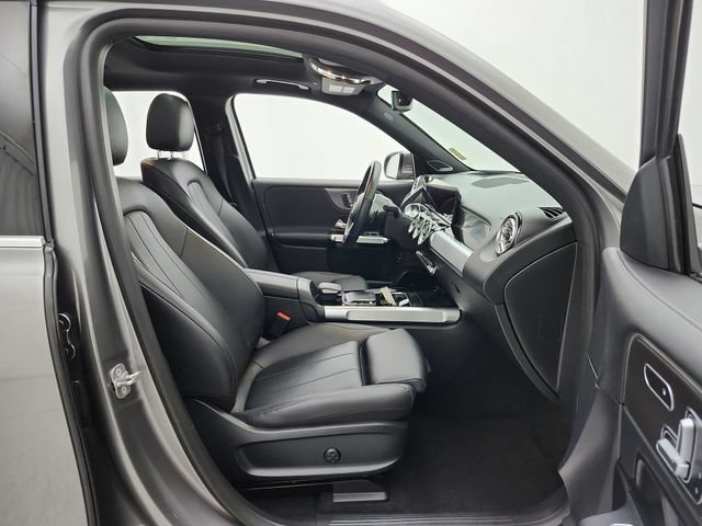 Used 2023 Mercedes-Benz EQB 300 4MATIC image 26
