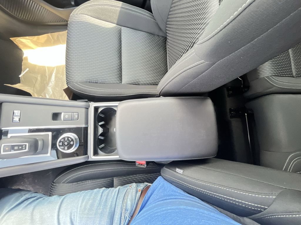 New 2025 Mitsubishi Outlander ES image 20