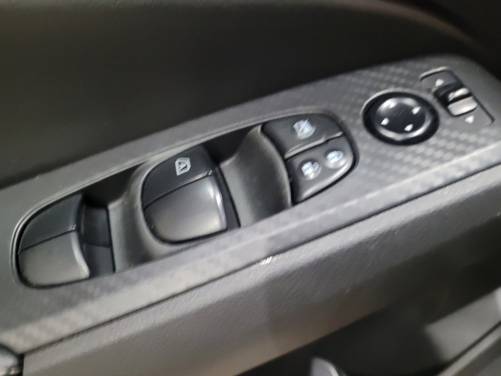 Used 2024 Nissan Altima 2.5 SV image 27