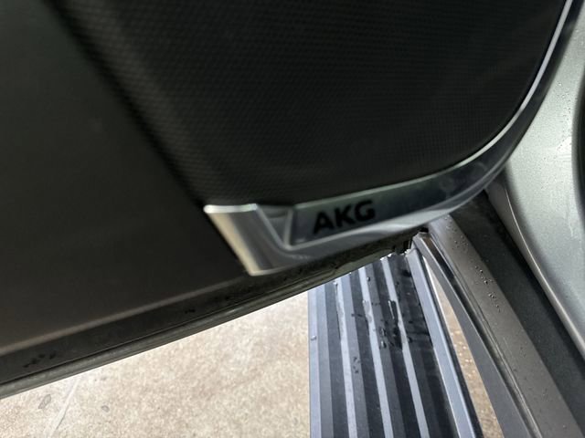 Used 2024 Cadillac Escalade Sport w/ LPO, ONYX Package AWD/4WD image 28