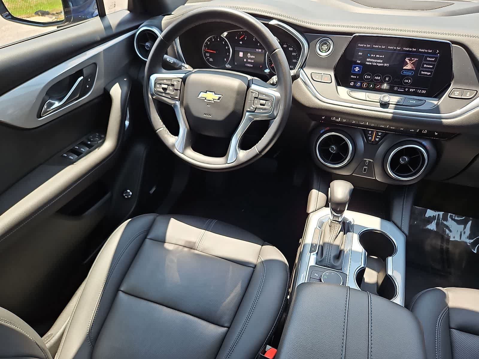 Used 2022 Chevrolet Blazer LT w/ Sound & Technology Package FWD image 10