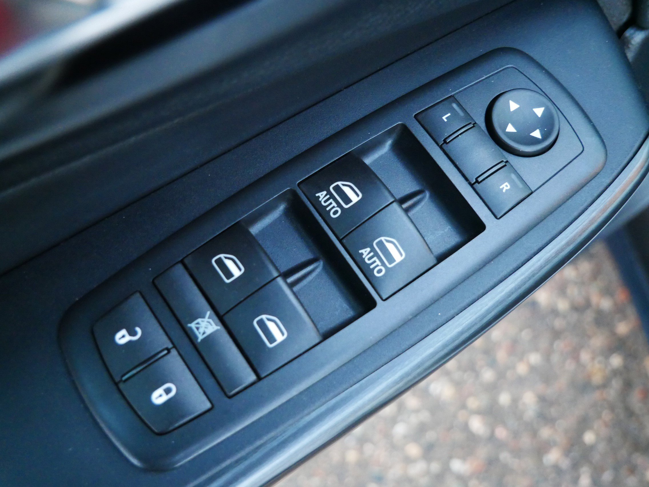 Used 2016 Jeep Cherokee Limited w/ Trailer Tow Group image 12