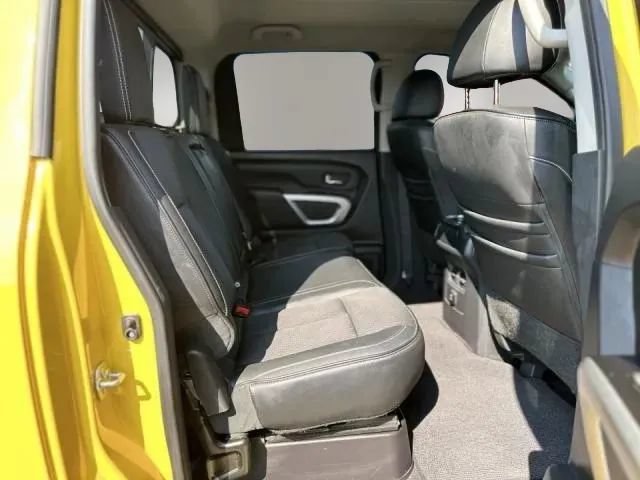 Used 2018 Nissan Titan PRO-4X AWD/4WD image 15