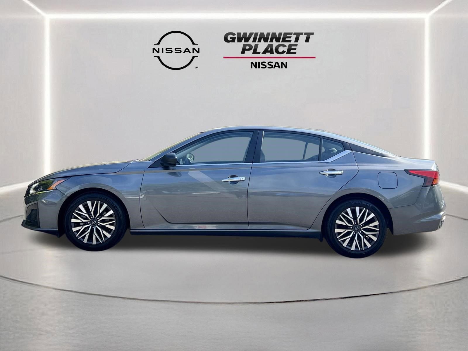 Used 2024 Nissan Altima 2.5 SV FWD image 20