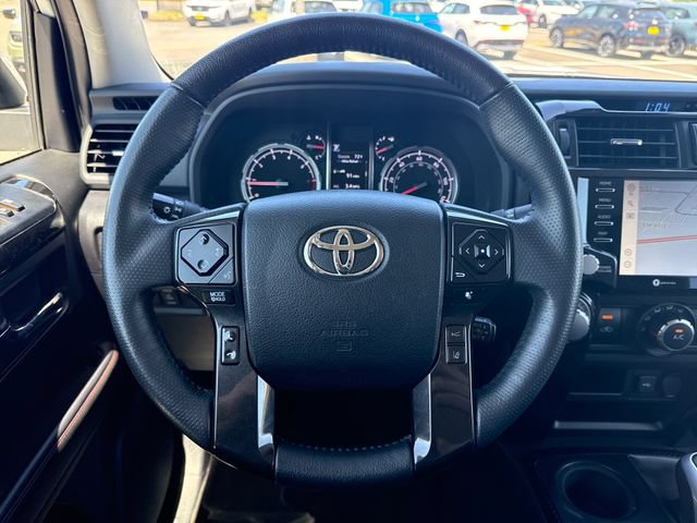 Used 2021 Toyota 4Runner TRD Off-Road Premium AWD/4WD image 18