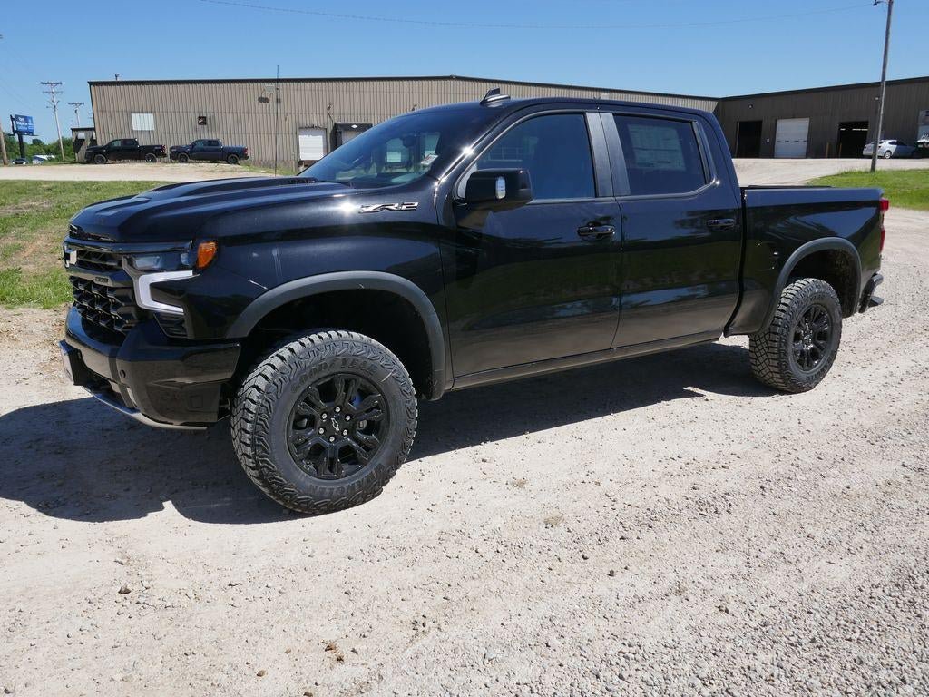 New 2026 Chevrolet Silverado 1500 ZR2 w/ Dark Appearance Package AWD/4WD image 8