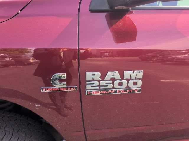 Used 2017 RAM 2500 Tradesman w/ Chrome Appearance Group AWD/4WD image 8