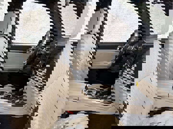 New 2026 BMW X7 M60i image 57