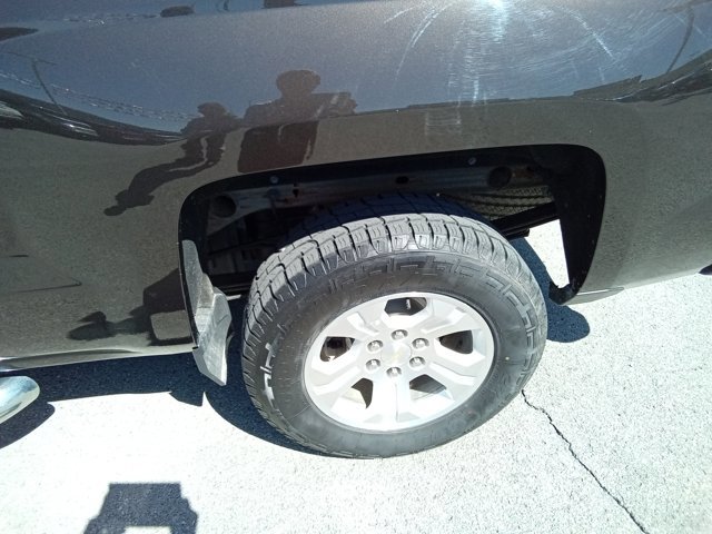 Used 2018 Chevrolet Silverado 1500 LT w/ All Star Edition image 26