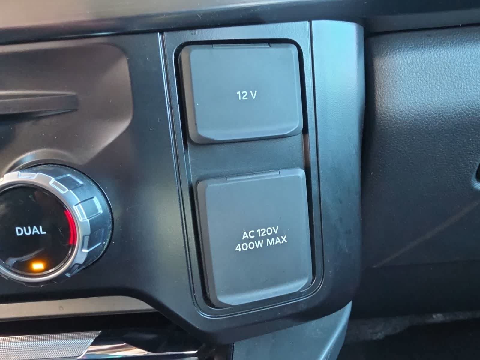 Used 2025 Ford F250 Lariat w/ Black Appearance Package AWD/4WD image 29