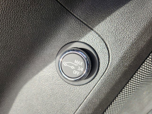 Used 2023 GMC Acadia SLE w/ Driver Convenience Package image 34