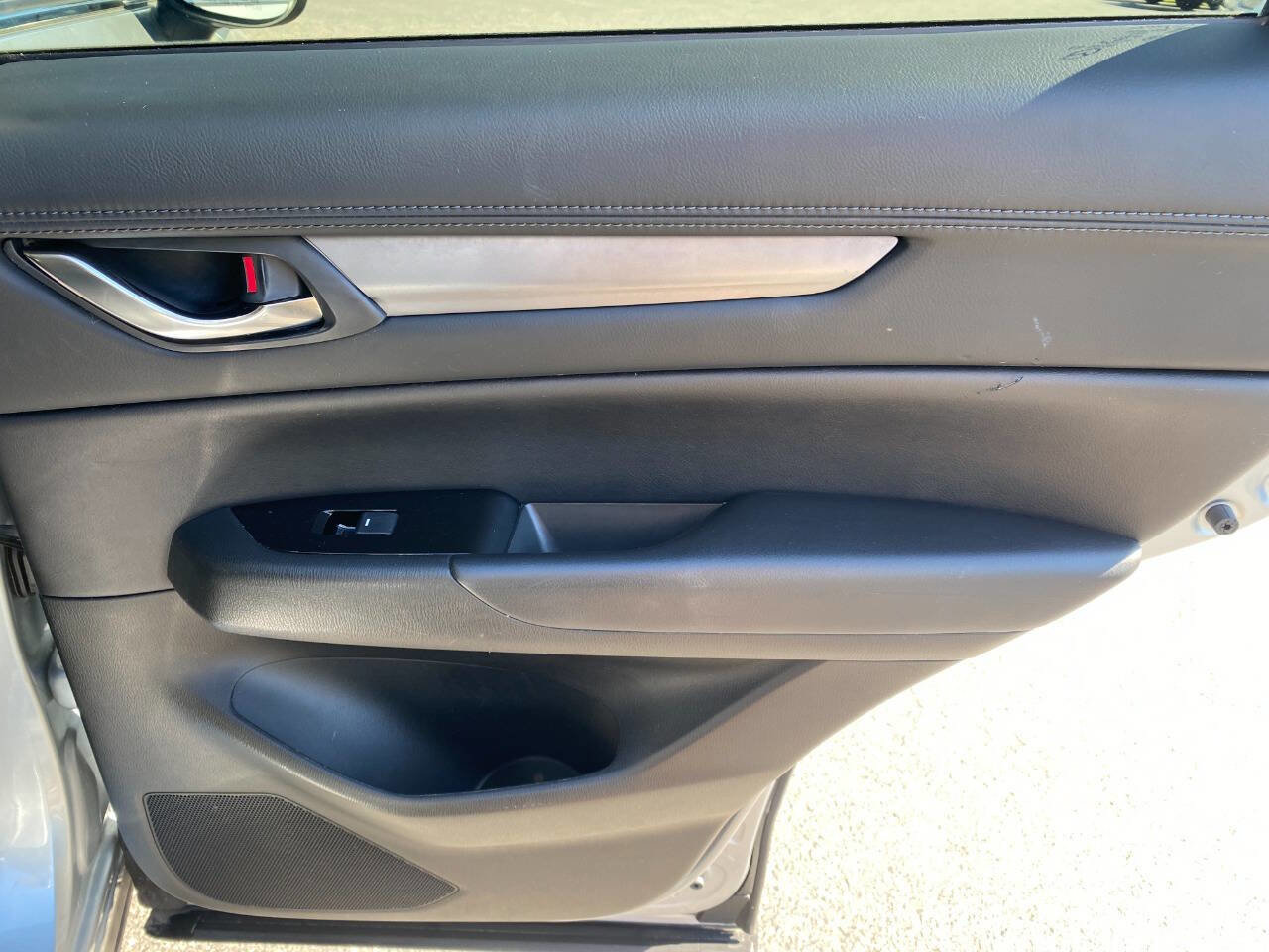 Used 2020 MAZDA CX-5 Touring image 29