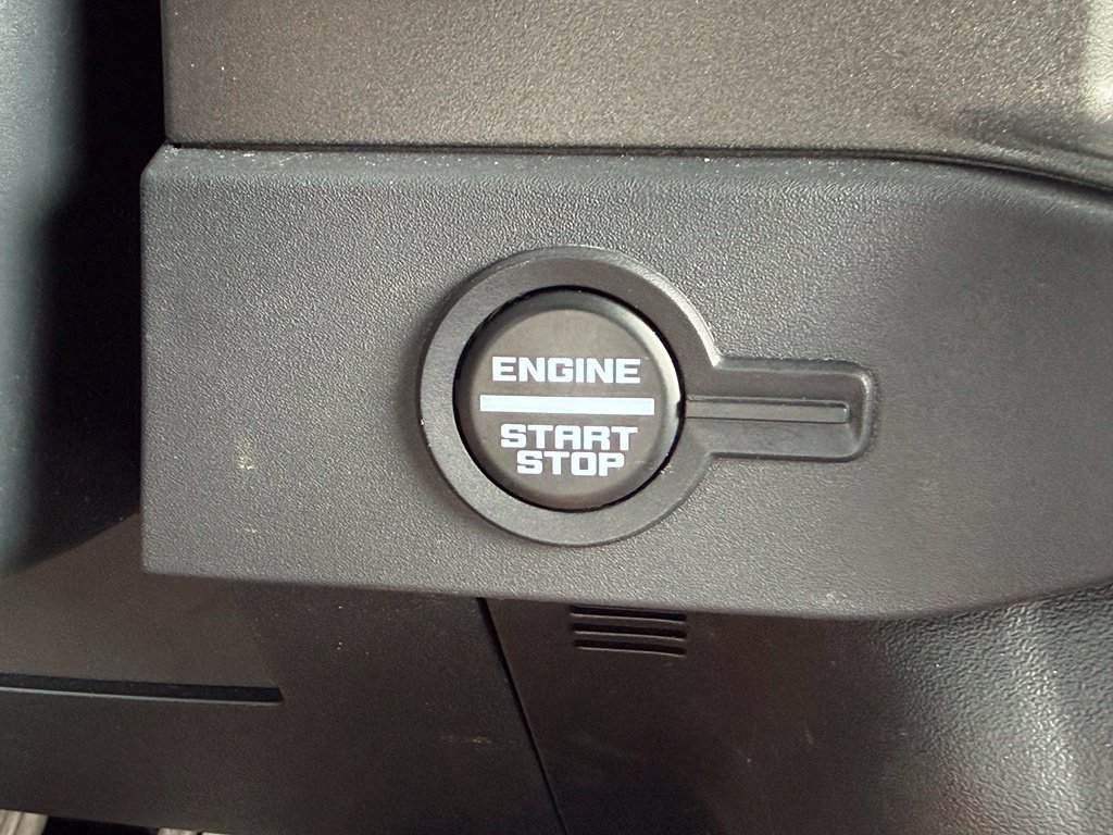 Certified 2025 Ford Bronco Badlands AWD/4WD image 11