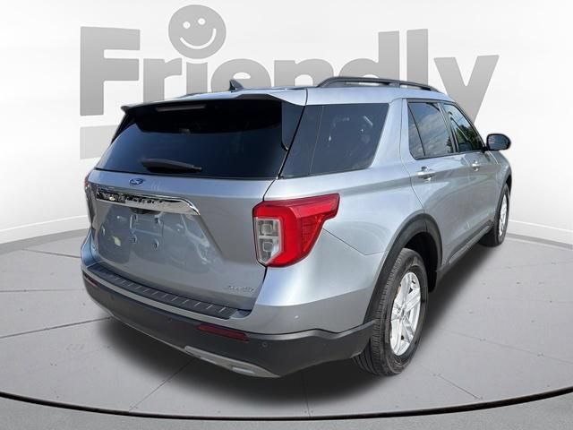 Used 2024 Ford Explorer XLT w/ Equipment Group 202A AWD/4WD image 7