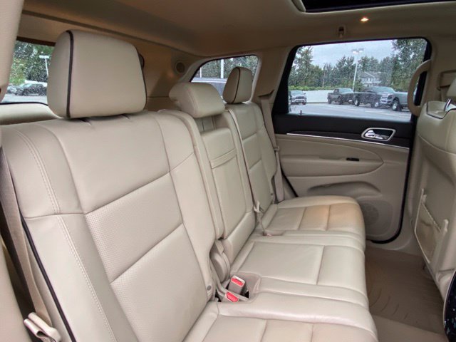 Used 2019 Jeep Grand Cherokee Overland AWD/4WD image 25