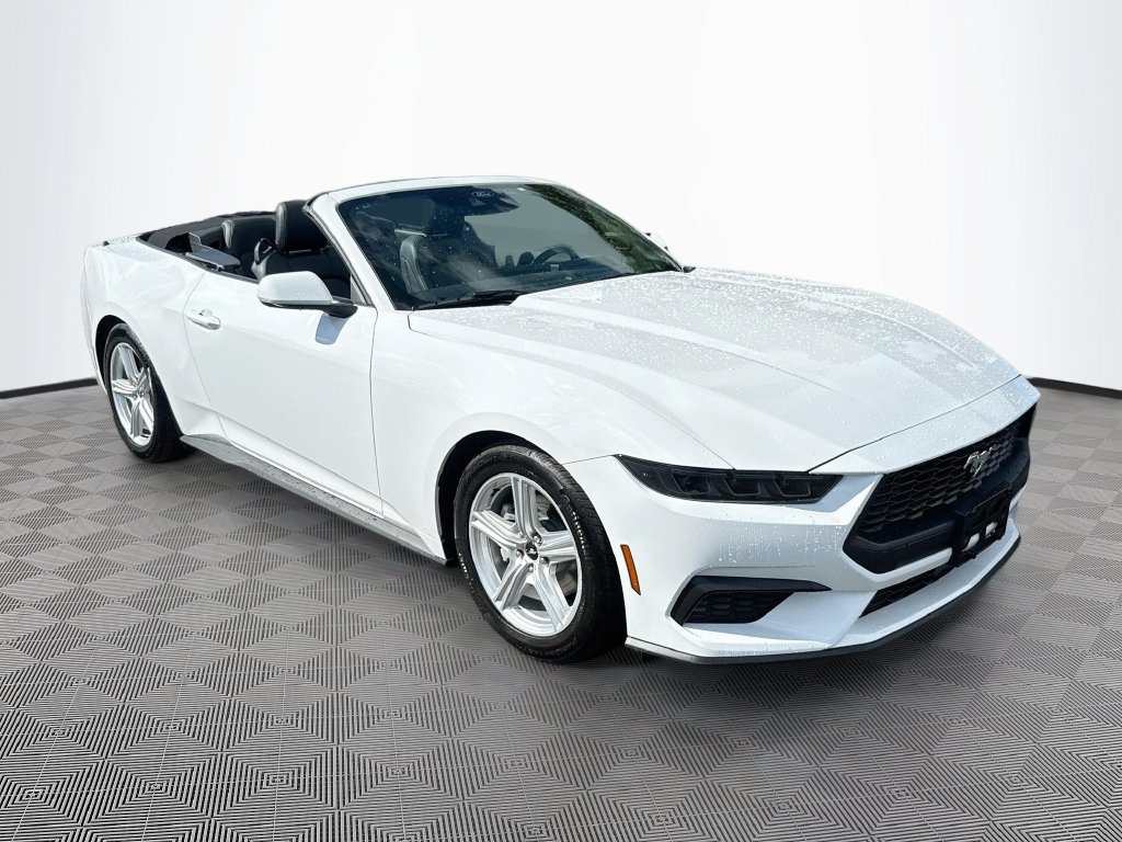 Used 2026 Ford Mustang Premium RWD image 2