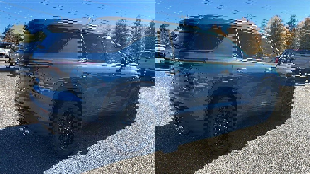 New 2026 Chevrolet Traverse LT w/ Midnight/Sport Edition image 5