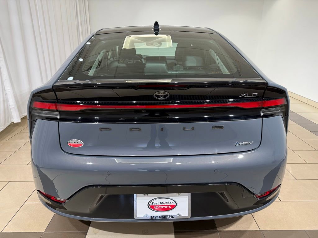 Used 2024 Toyota Prius XLE image 4
