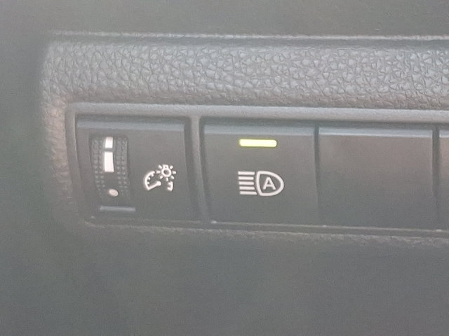 Used 2024 Toyota Corolla LE FWD image 23