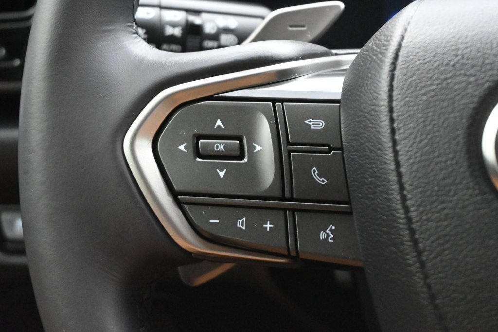Used 2024 Lexus NX 250 FWD w/ Towing Package (2000 Lbs) image 7