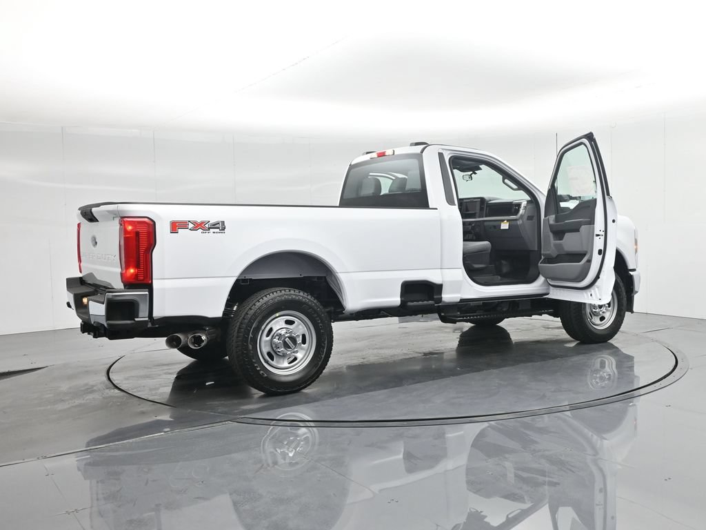 New 2026 Ford F350 XL w/ FX4 Off-Road Package AWD/4WD image 5