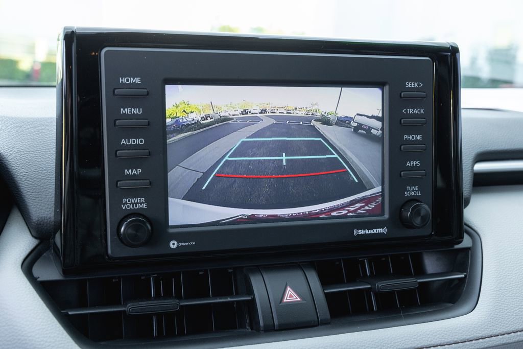 Used 2021 Toyota RAV4 XLE w/ Carpet Mat Package (TMS) image 17