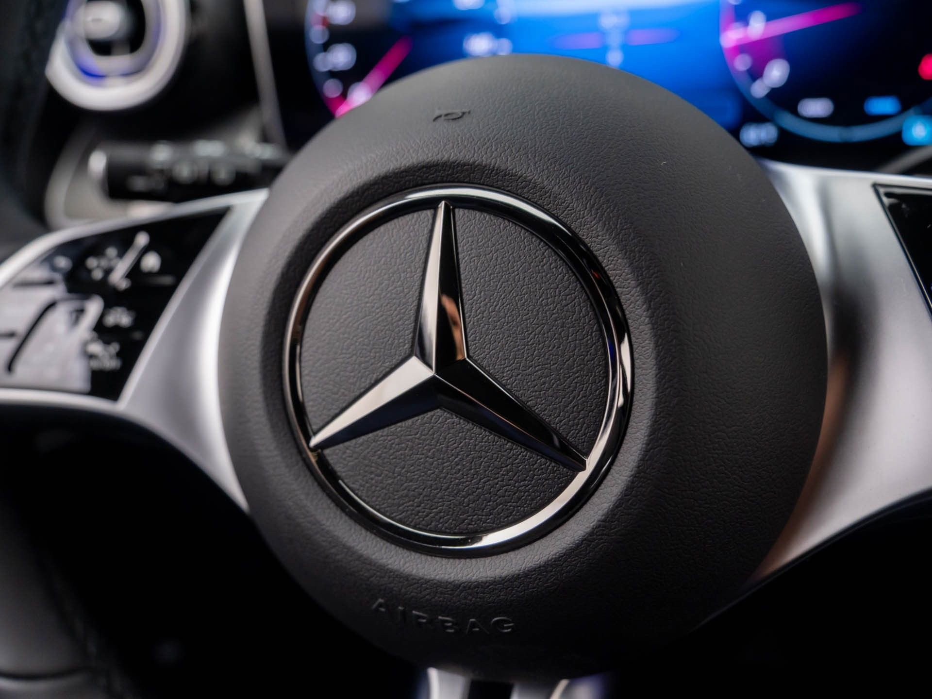 New 2025 Mercedes-Benz GLC 300 4MATIC image 28