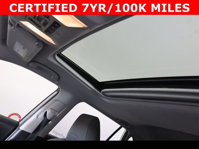 Used 2021 Toyota RAV4 XLE w/ Convenience Package image 25