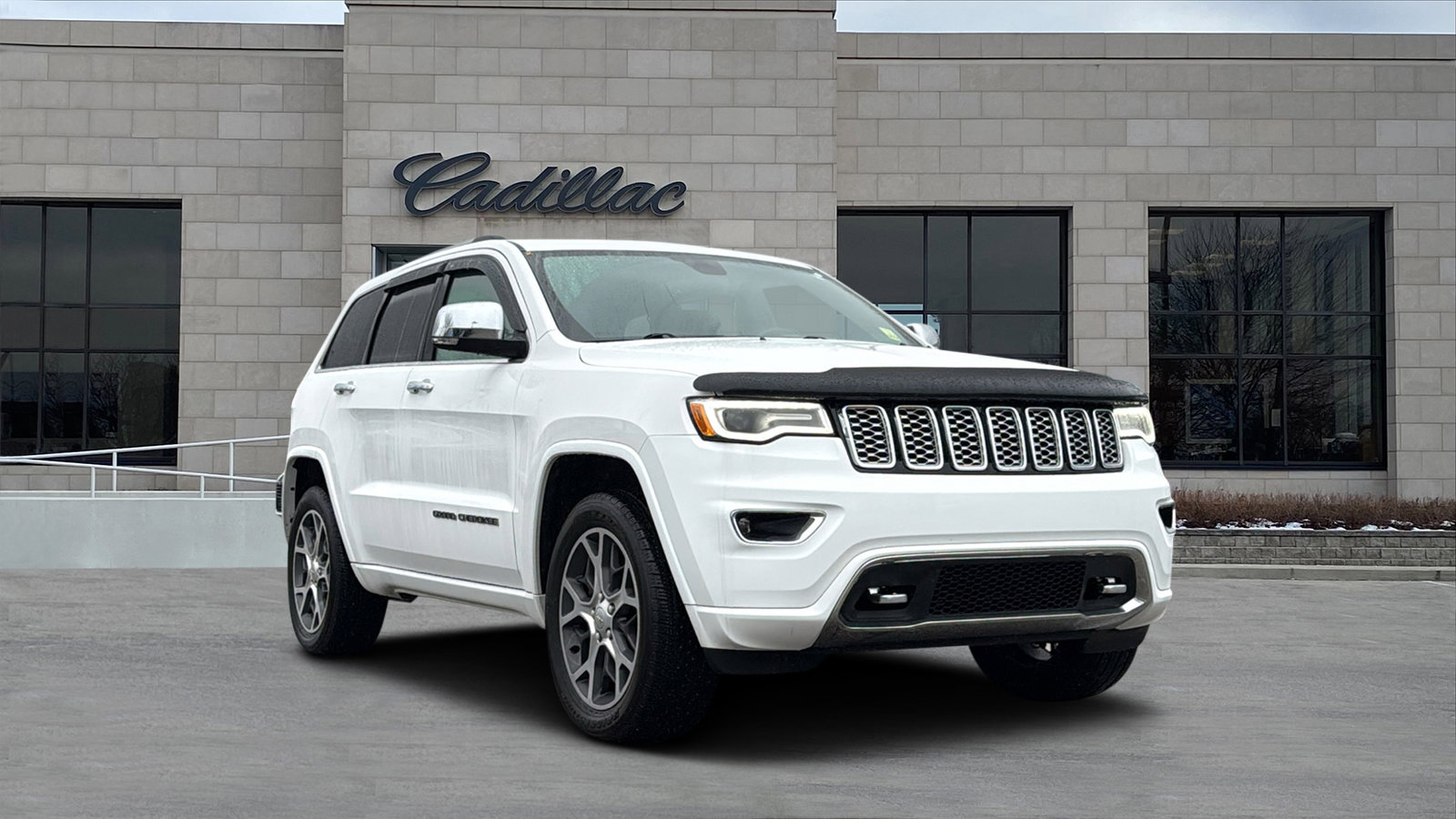 Used 2021 Jeep Grand Cherokee Overland image 1