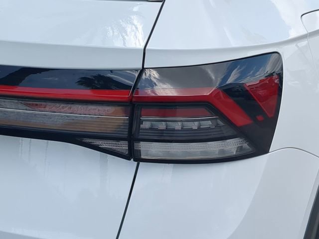 Used 2025 Volkswagen Taos S FWD image 8