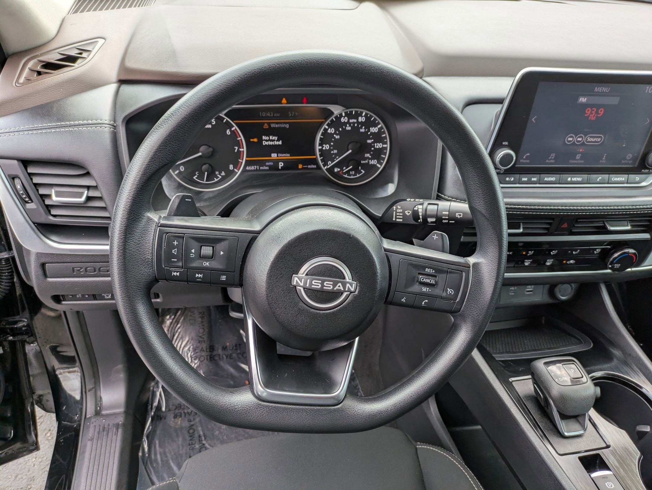 Used 2023 Nissan Rogue S image 16