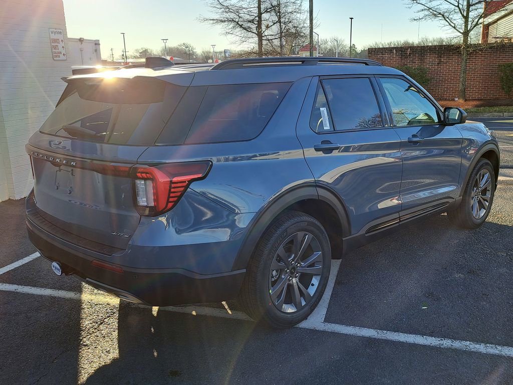 New 2026 Ford Explorer Active w/ Active Comfort Package AWD/4WD image 6