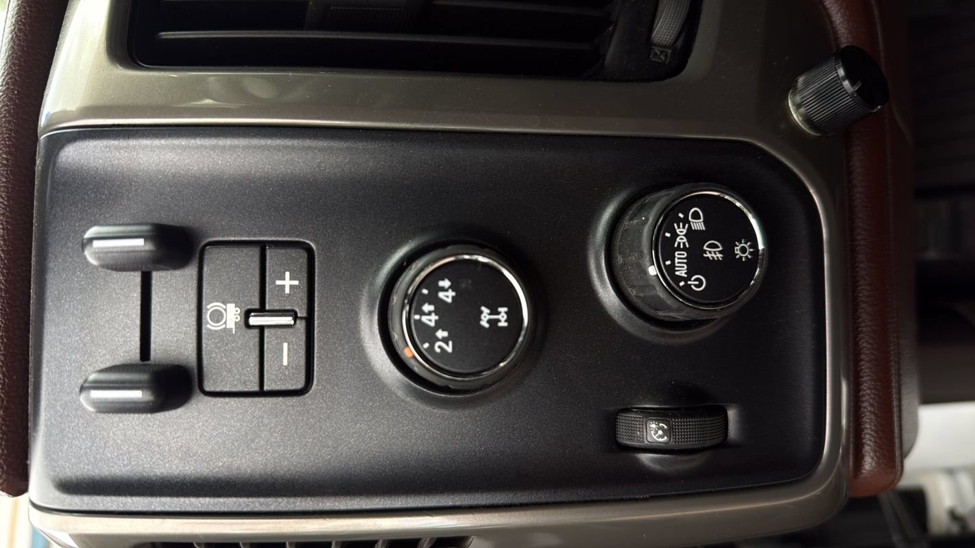 Used 2016 Chevrolet Silverado 3500 High Country w/ Duramax Plus Package AWD/4WD image 11