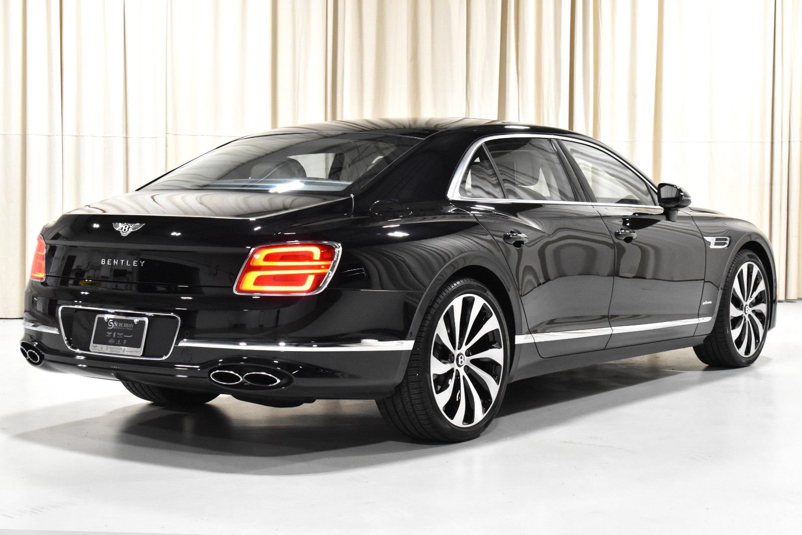 Certified 2023 Bentley Flying Spur Azure AWD/4WD image 3