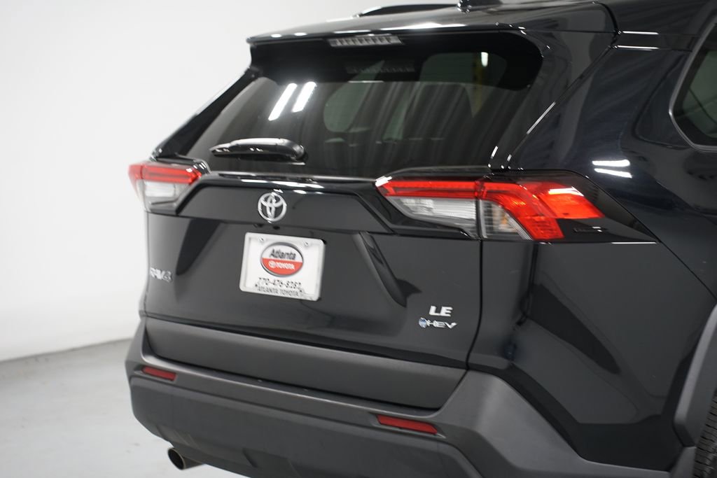 Certified 2025 Toyota RAV4 LE image 9