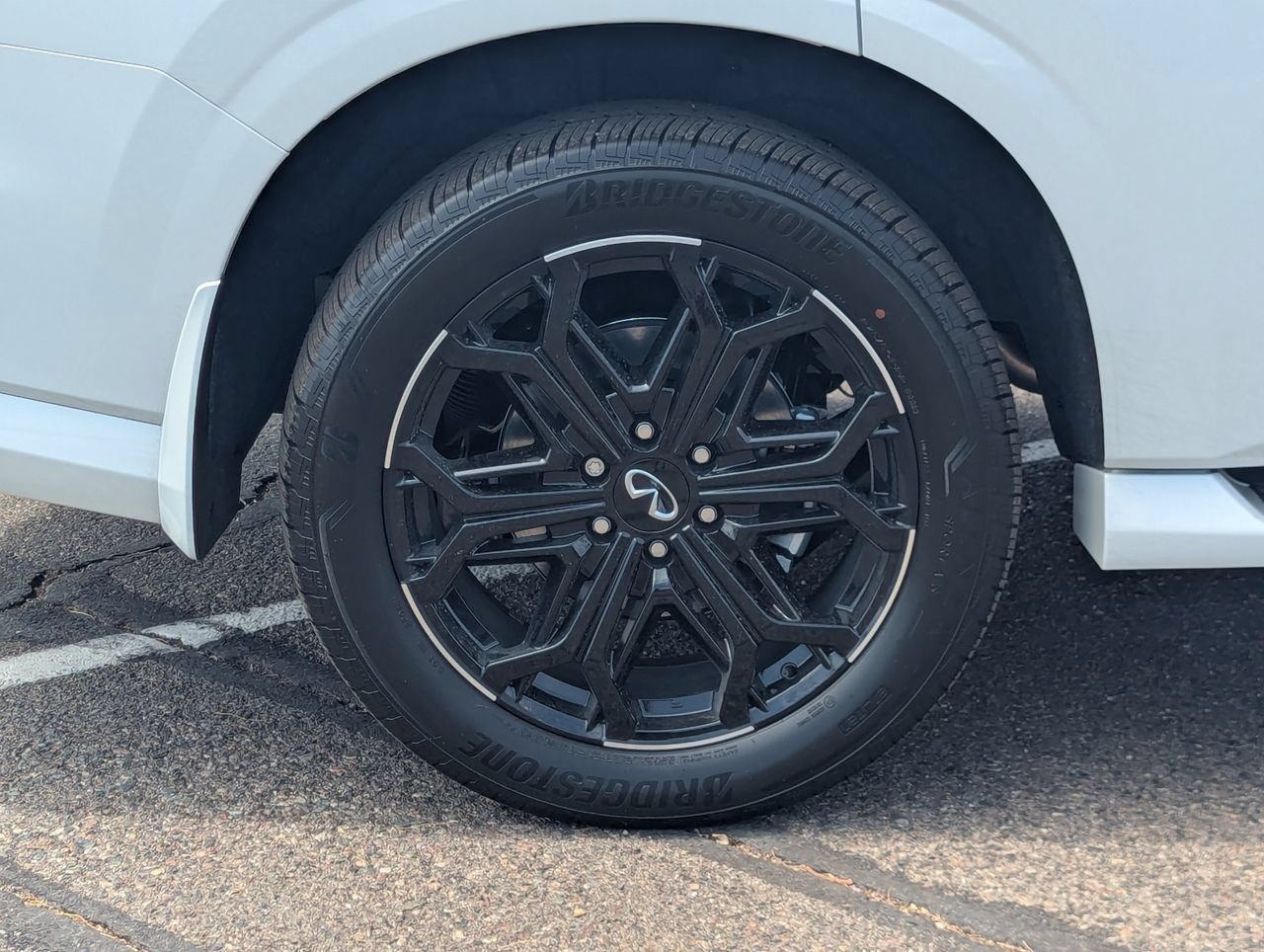 New 2027 INFINITI QX80 Sensory w/ Sport Exterior Package AWD/4WD image 9