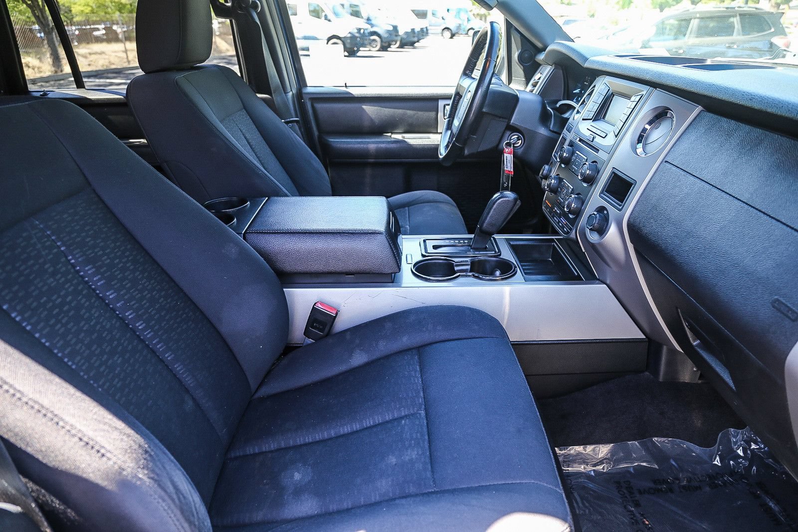 Used 2017 Ford Expedition XLT AWD/4WD image 14