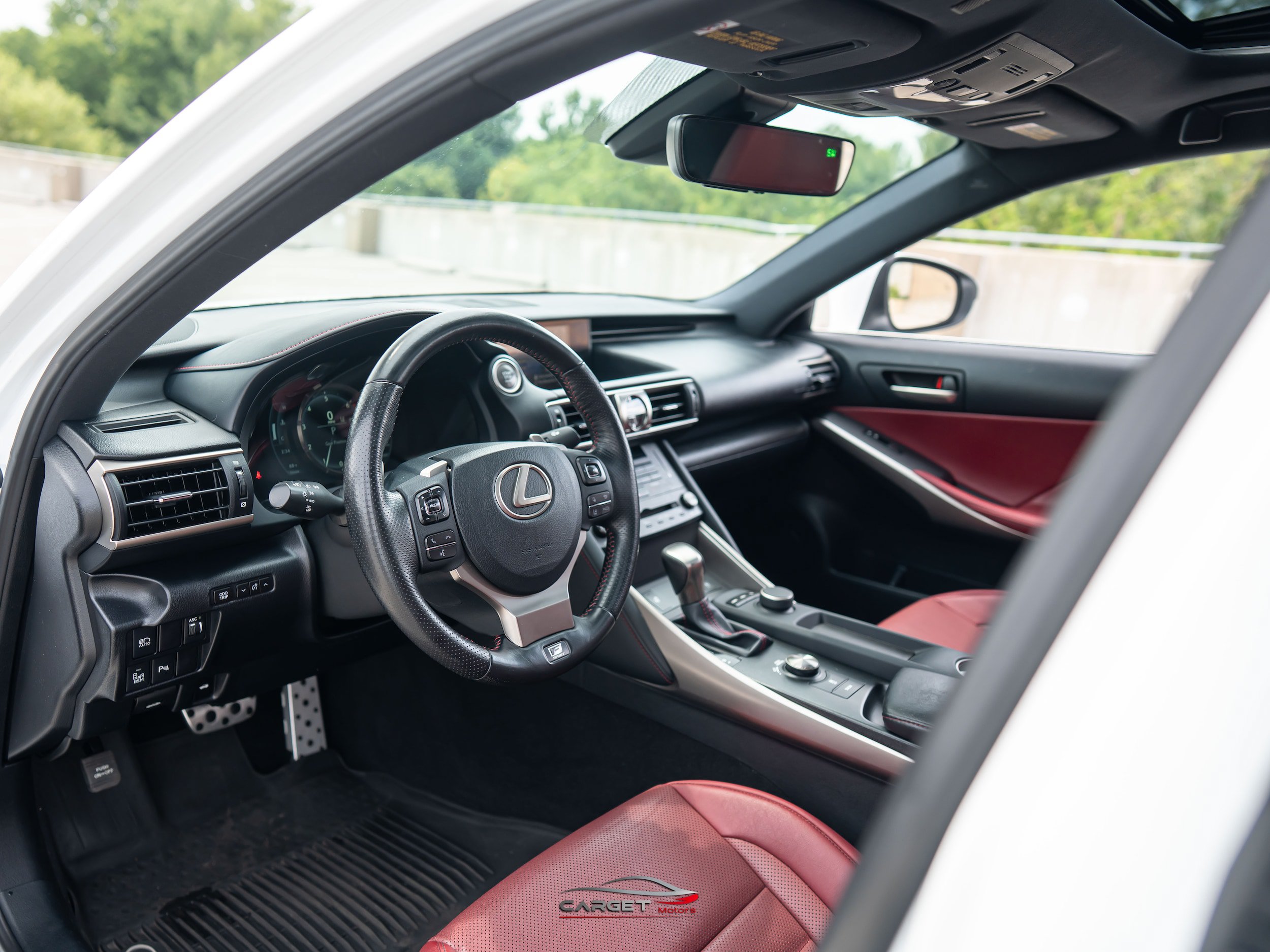 Used 2019 Lexus IS 300 F Sport w/ F Sport Package RWD image 13