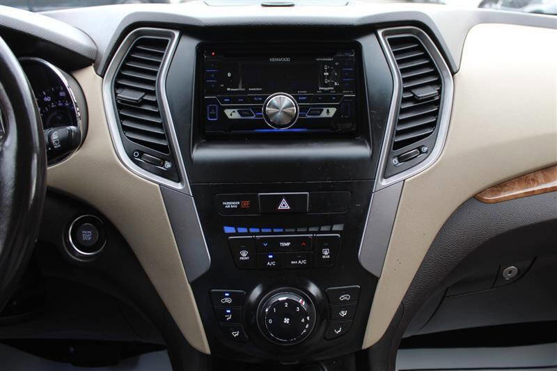 Used 2013 Hyundai Santa Fe Sport 2.0T AWD/4WD image 18