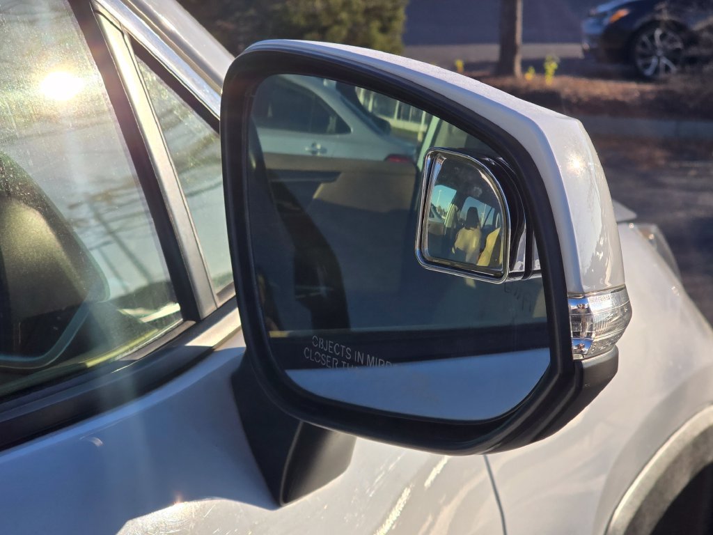 Used 2019 Toyota RAV4 XLE Premium w/ Cold Weather Package AWD/4WD image 18