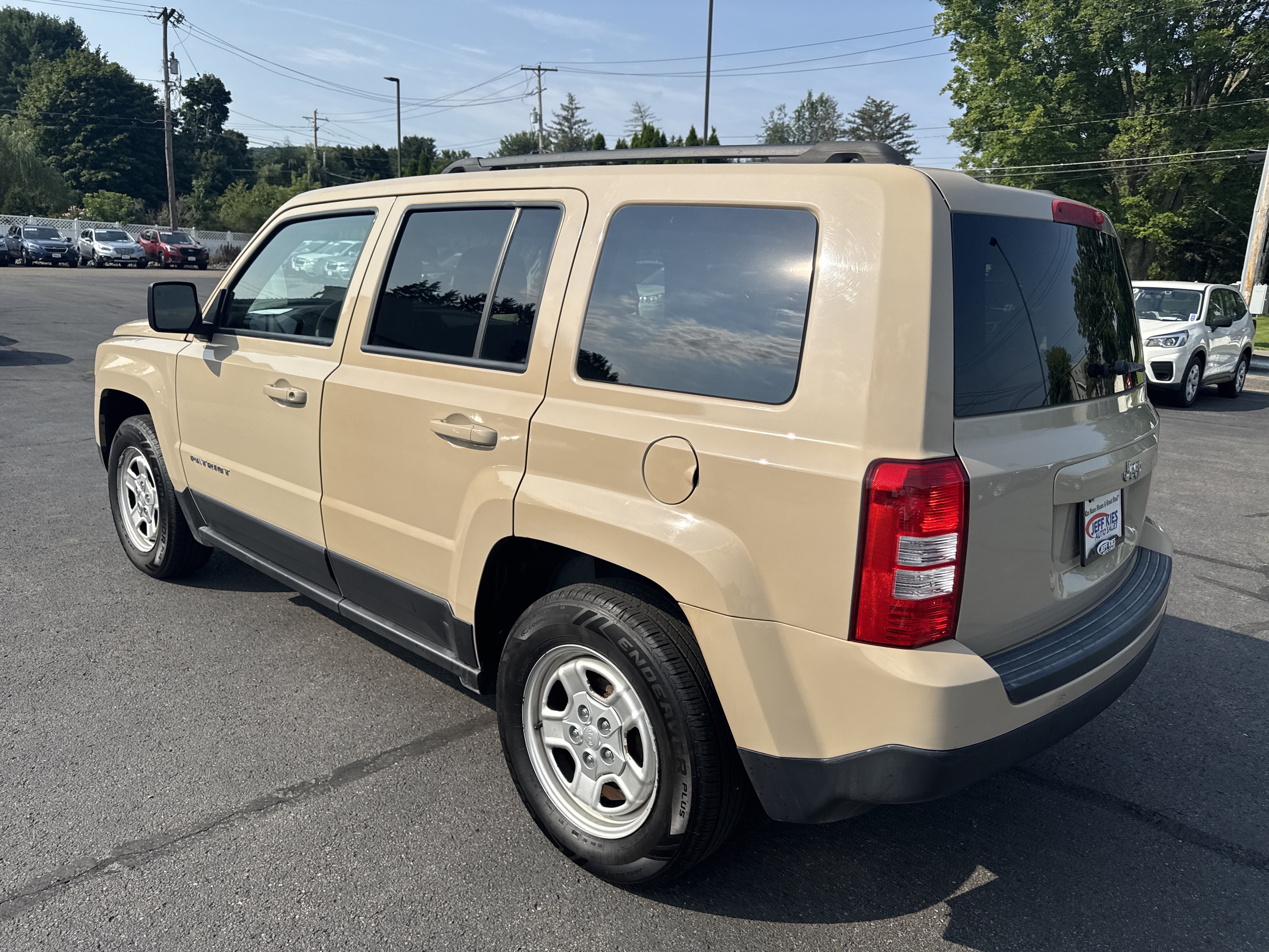 Used 2017 Jeep Patriot Sport w/ Power Value Group FWD image 7