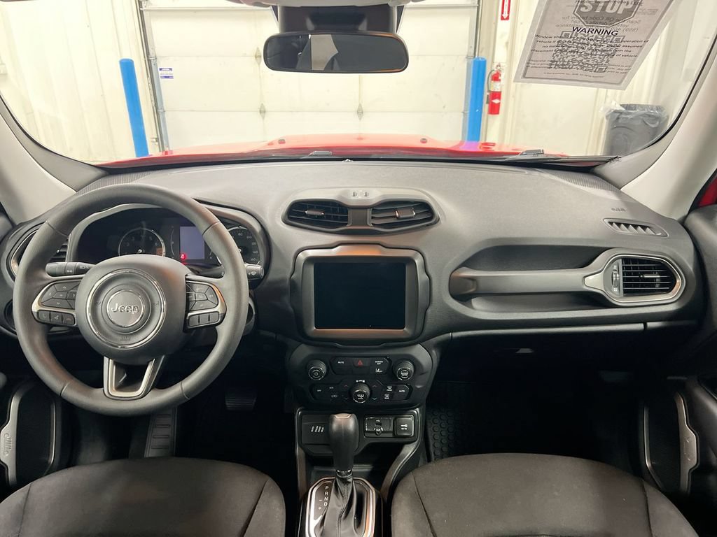 Used 2022 Jeep Renegade Sport w/ Sport Appearance Group AWD/4WD image 10