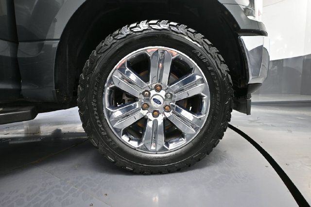 Used 2018 Ford F150 XLT w/ Equipment Group 302A Luxury AWD/4WD image 12