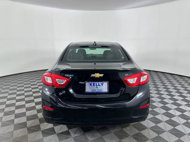 Used 2017 Chevrolet Cruze LT image 5