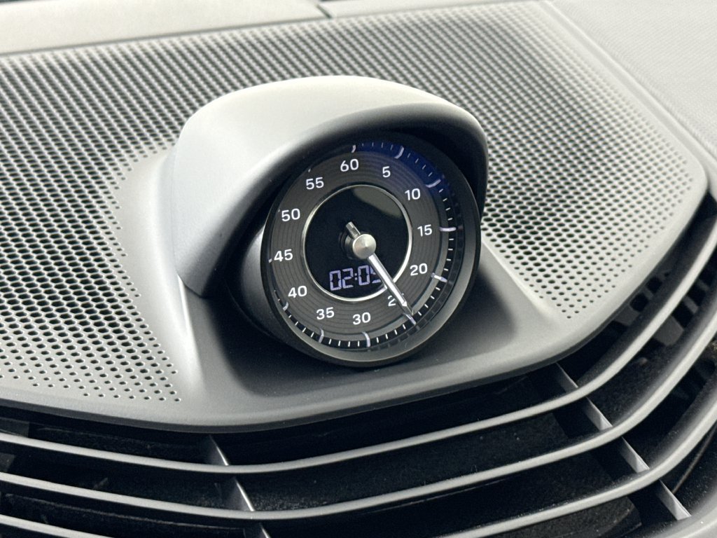 Certified 2023 Porsche Taycan RWD image 17