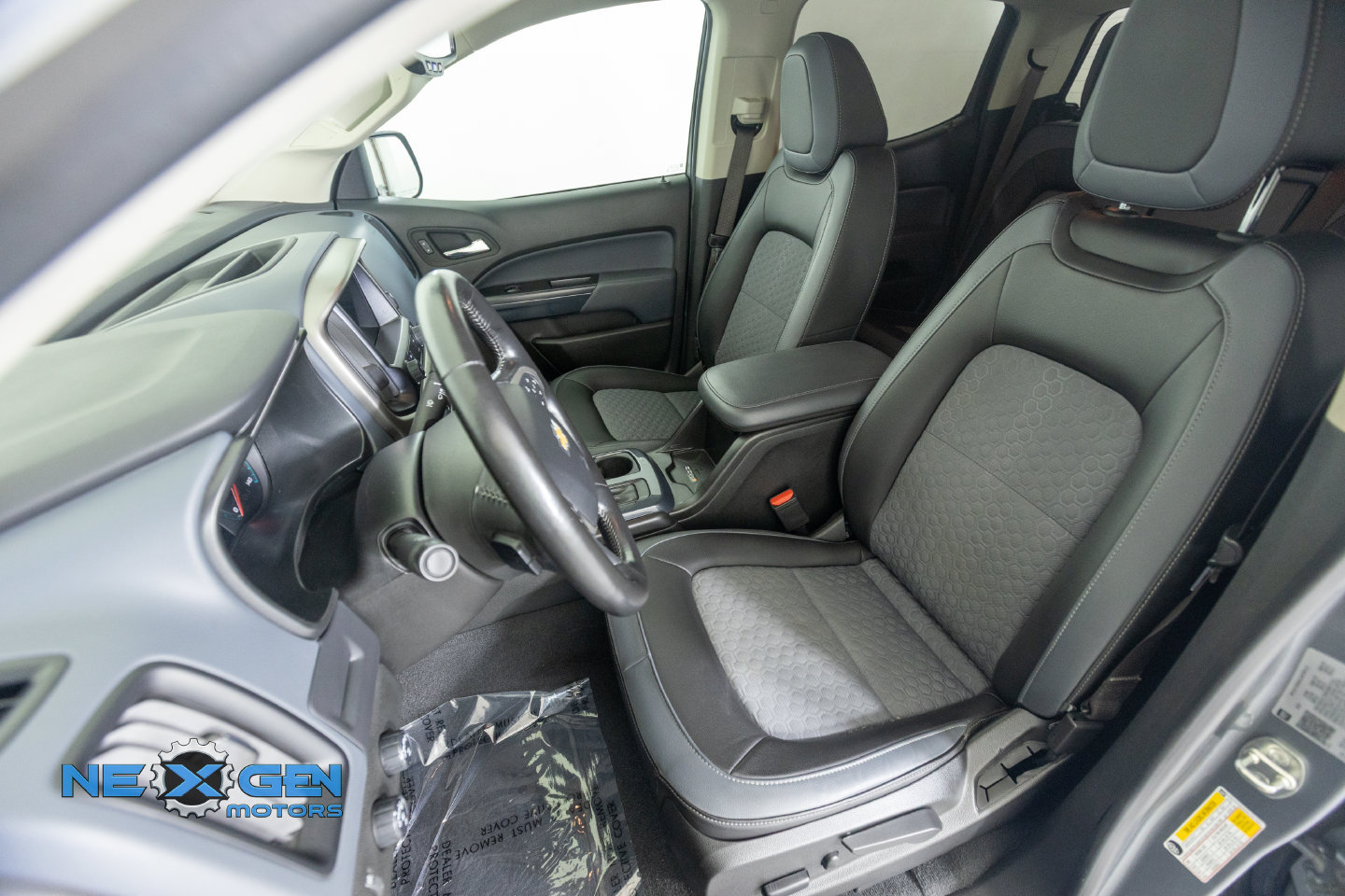 Used 2022 Chevrolet Colorado Z71 AWD/4WD image 26