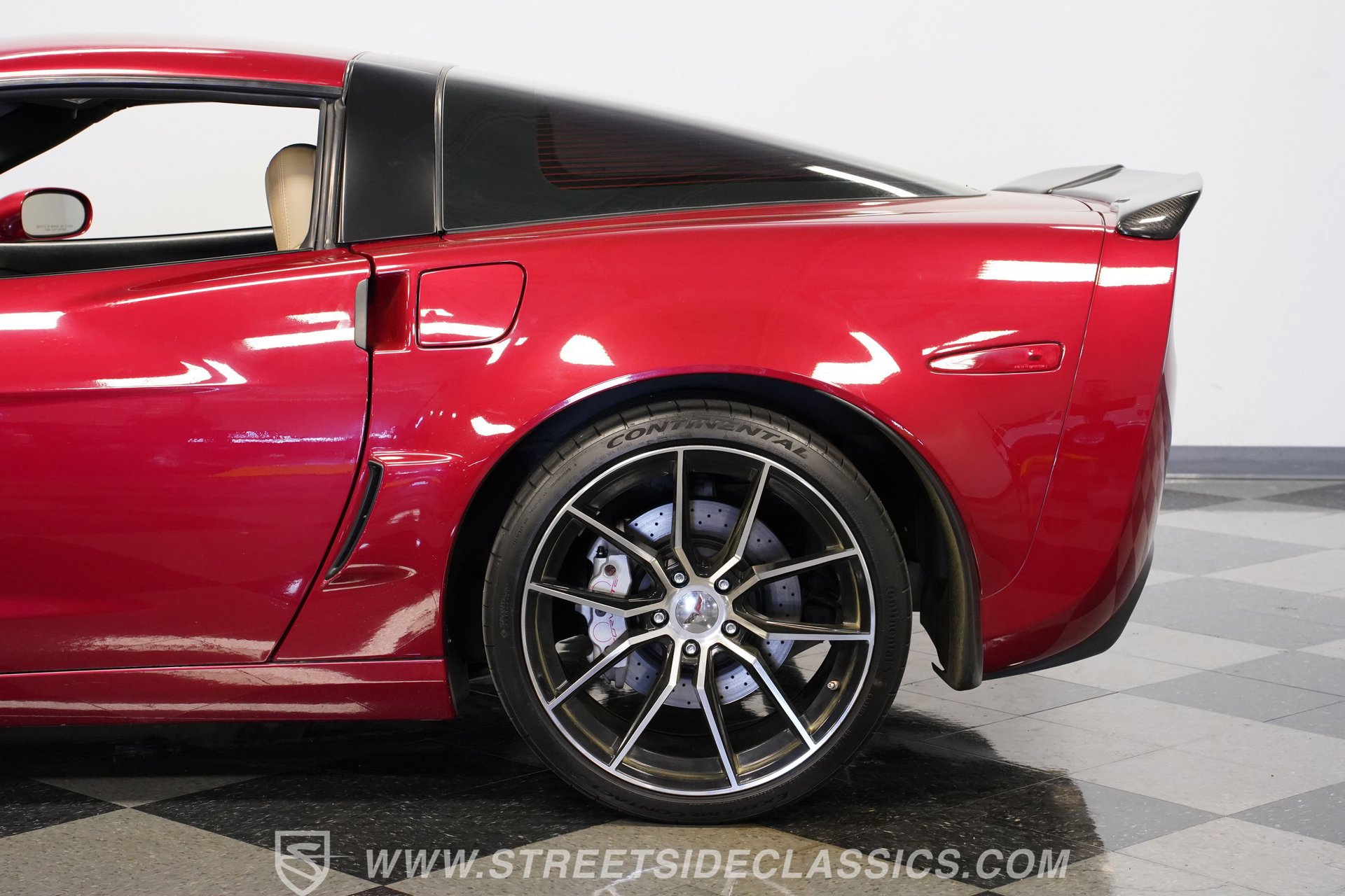 Used 2011 Chevrolet Corvette Grand Sport w/ Preferred Equipment Group image 25