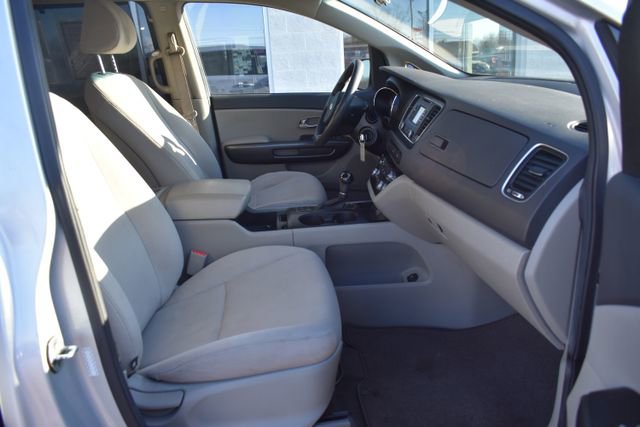 Used 2016 Kia Sedona LX w/ Option Group 020 image 42